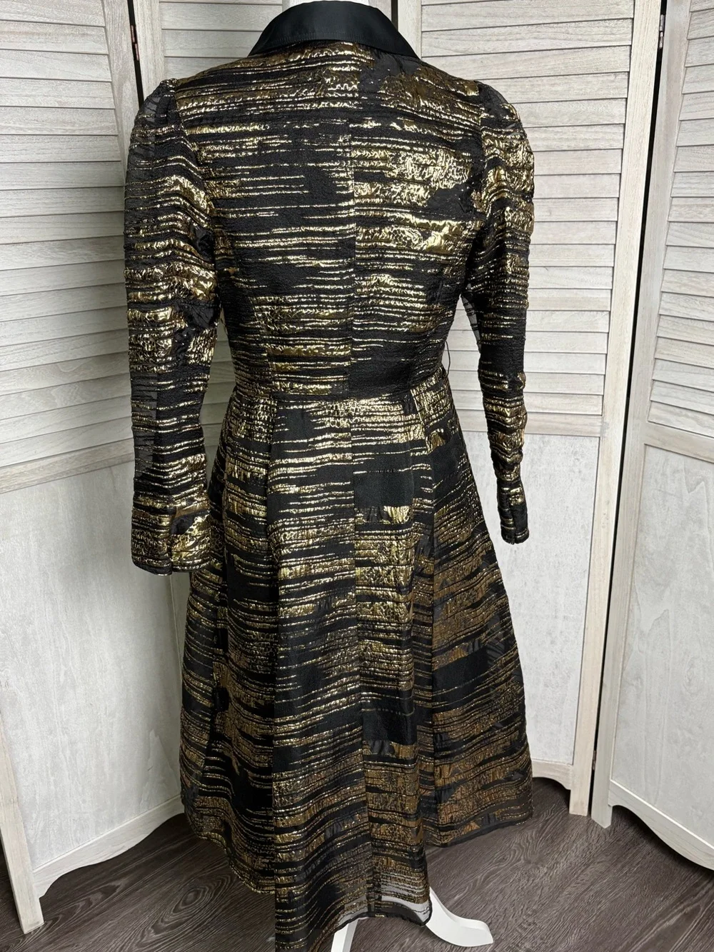 Teri Jon metallic button down midi dress sz8